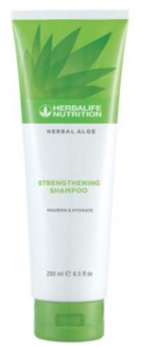 Herbal Aloe Strengthening Shampoo 250 mL 日日強韌蘆薈洗髮露 250 毫升