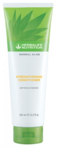 Herbal Aloe Strengthening Conditioner 250 mL 日日強韌蘆薈護髮乳 250 毫升